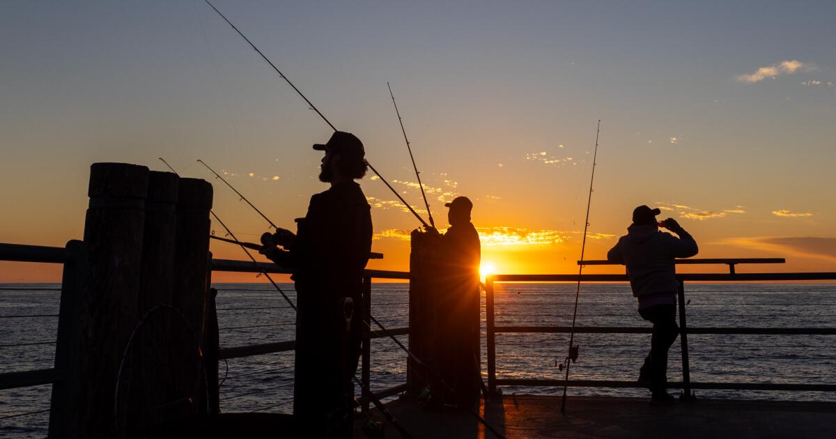 1383258 Me Weather Redondo Beach Pier Jlc 1204 38411.jpg