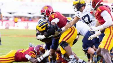 USC Mauls Michigan