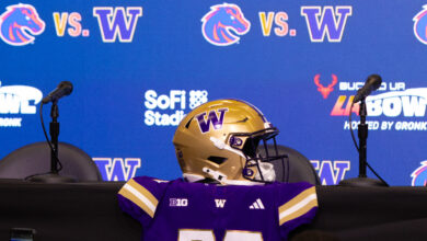 UW March to LA Bowl Win