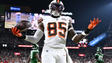 Chargers Sign Star TE