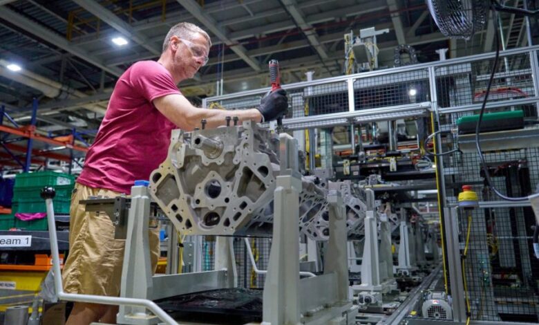 Worker Sixth Generation V8