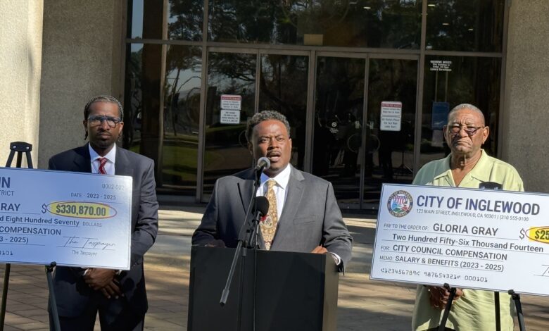 Turner Demands Gray Resign